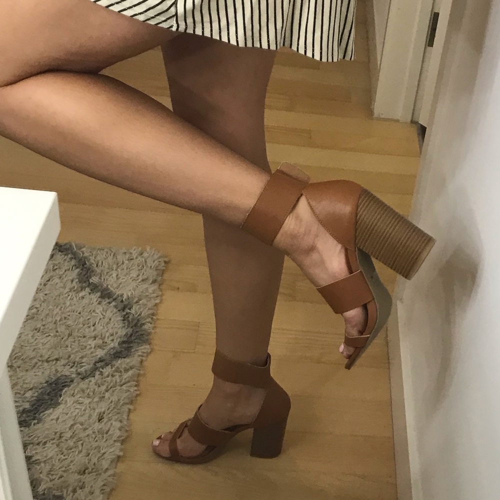 Brown Strappy Chunk Heels